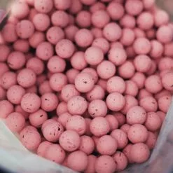 BULKDEAL 10KG | Nash Instant Action Strawberry Crush Boilies 20mm